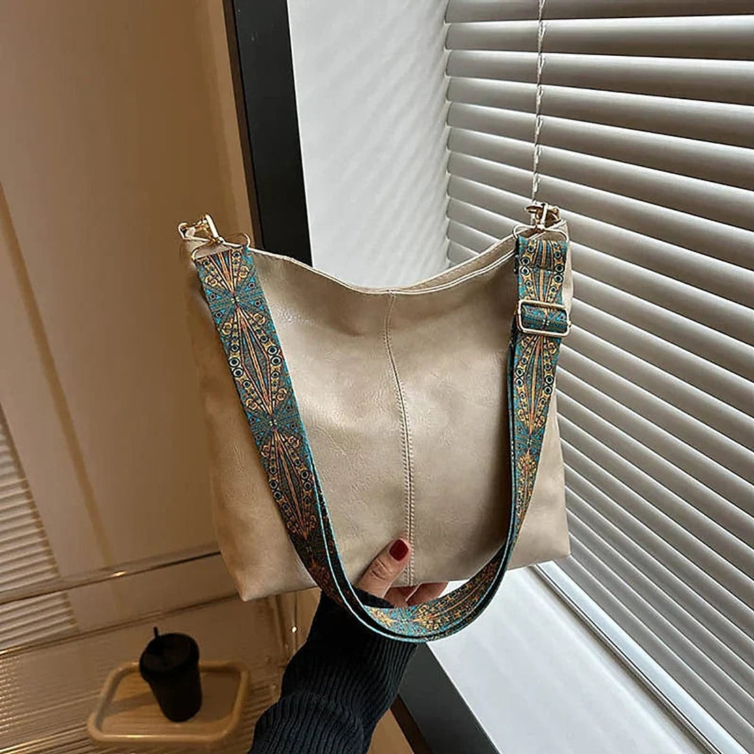 Isla Classic Woven Strap Shoulder Bag 2