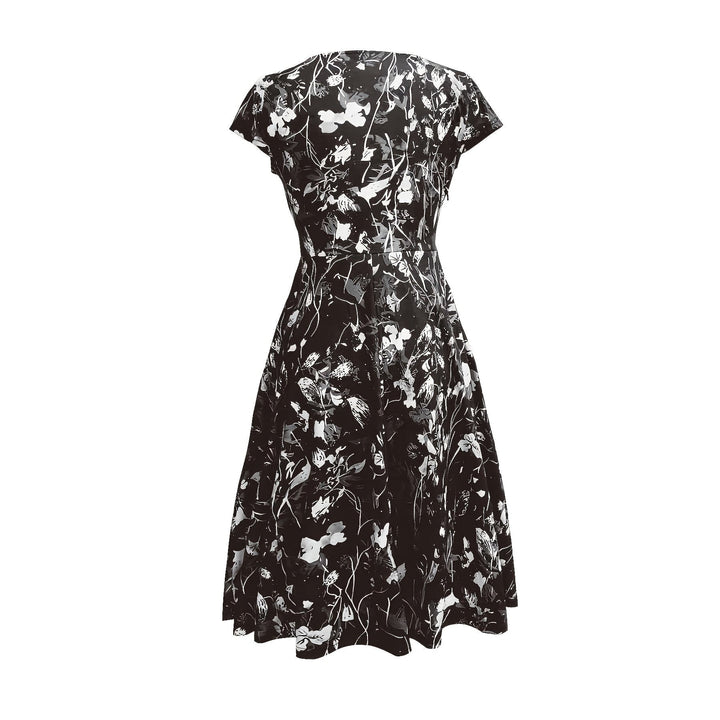 Pippa Effortless Line Pocket V Neck Floral Dress 1