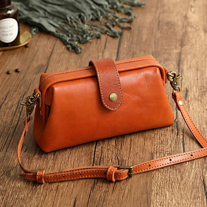 Romy Bold Minimalist Shoulder Bag 2