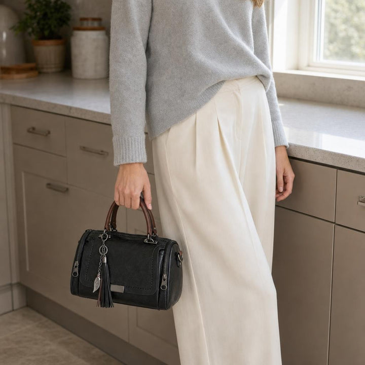 Women's Retro Small Handbag in Black, front view